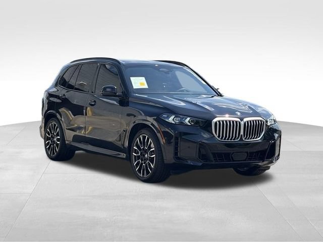 Certified 2026 BMW X5 xDrive50e w/ M Sport Package AWD/4WD image 11