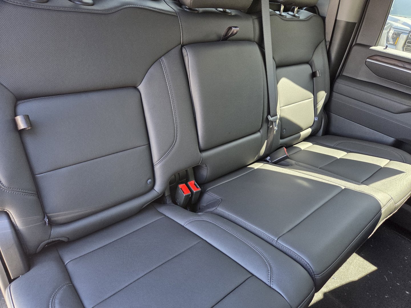 New 2026 GMC Sierra 3500 SLT w/ SLT Premium Package AWD/4WD image 26