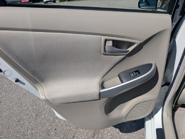 Used 2010 Toyota Prius Two FWD image 16