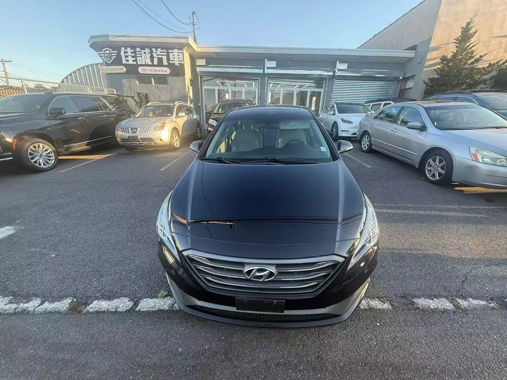 Used 2017 Hyundai Sonata Limited w/ Tech Package 03