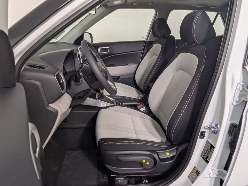 New 2026 Hyundai Venue SEL FWD image 12