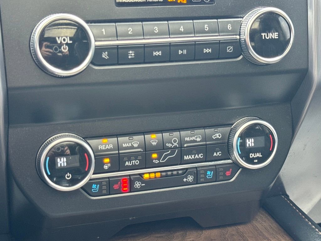 Used 2020 Ford Expedition Platinum image 46