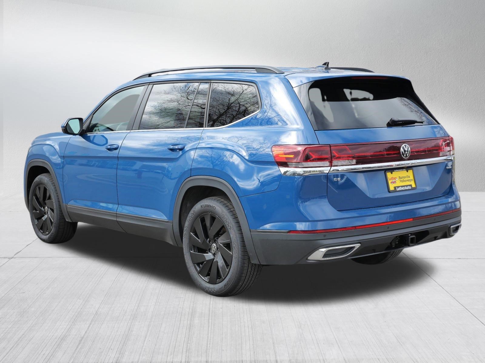 Certified 2025 Volkswagen Atlas SE image 5