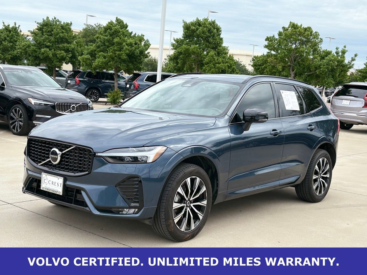 Certified 2025 Volvo XC60 B5 Core AWD/4WD image 3
