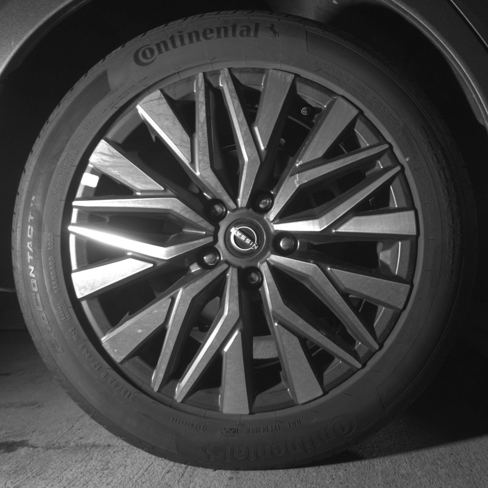 Used 2025 Nissan Altima 2.5 SV FWD image 18