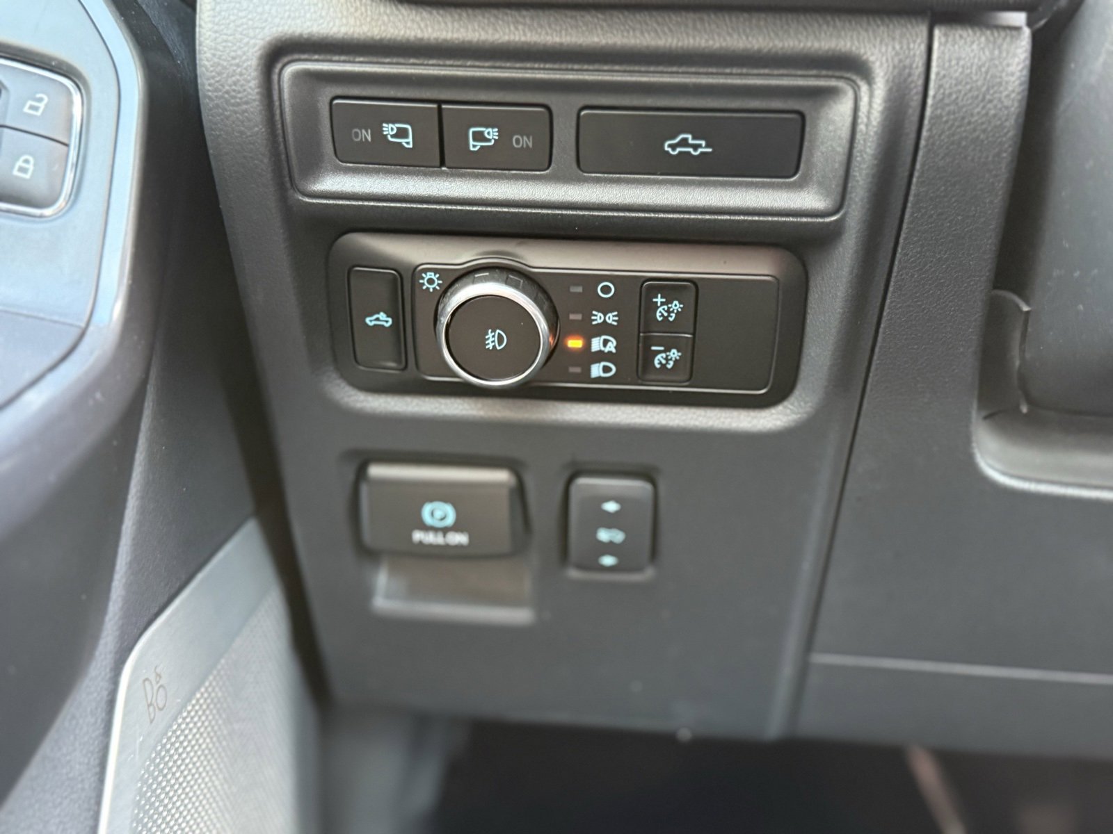 Used 2024 Ford F150 Lariat w/ Equipment Group 502A High image 18