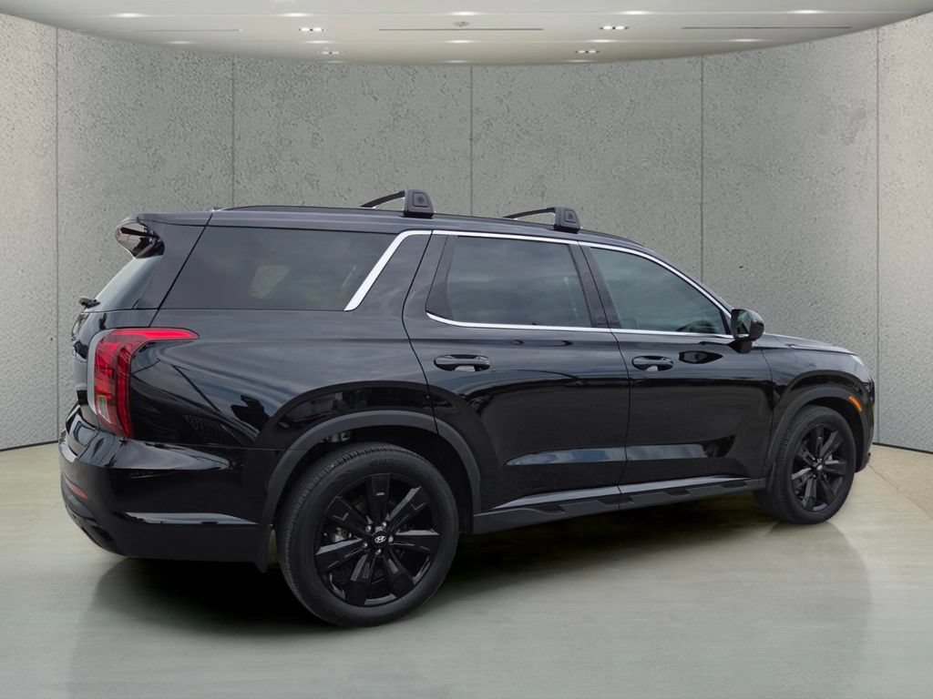 Used 2025 Hyundai Palisade XRT FWD image 3