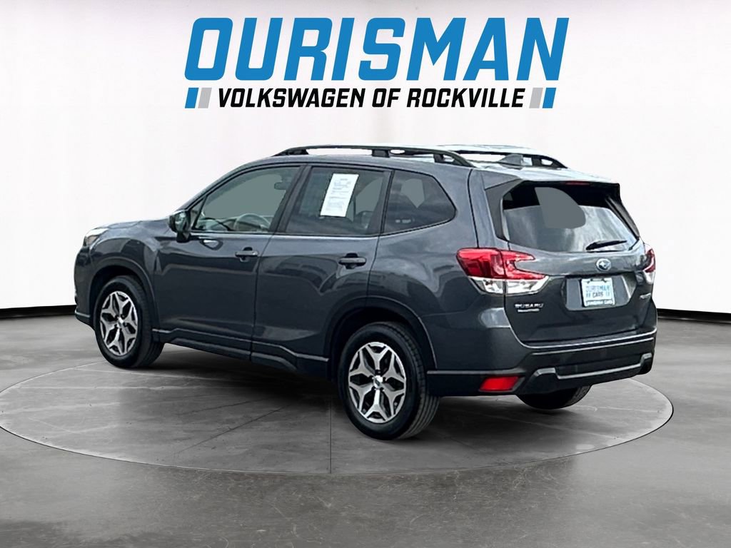 Used 2022 Subaru Forester Premium AWD/4WD image 4