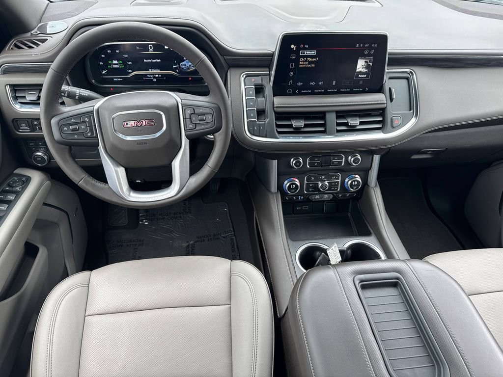 Used 2023 GMC Yukon XL SLT w/ SLT Luxury Package AWD/4WD image 23