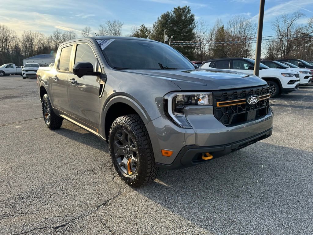 Used 2025 Ford Maverick Tremor image 8