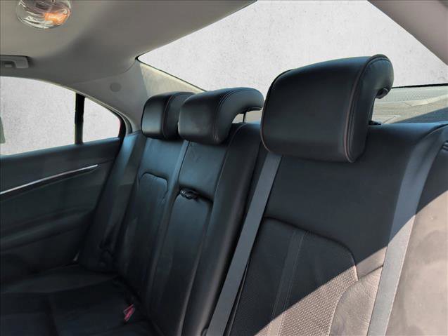 Used 2010 Lincoln MKZ FWD image 18