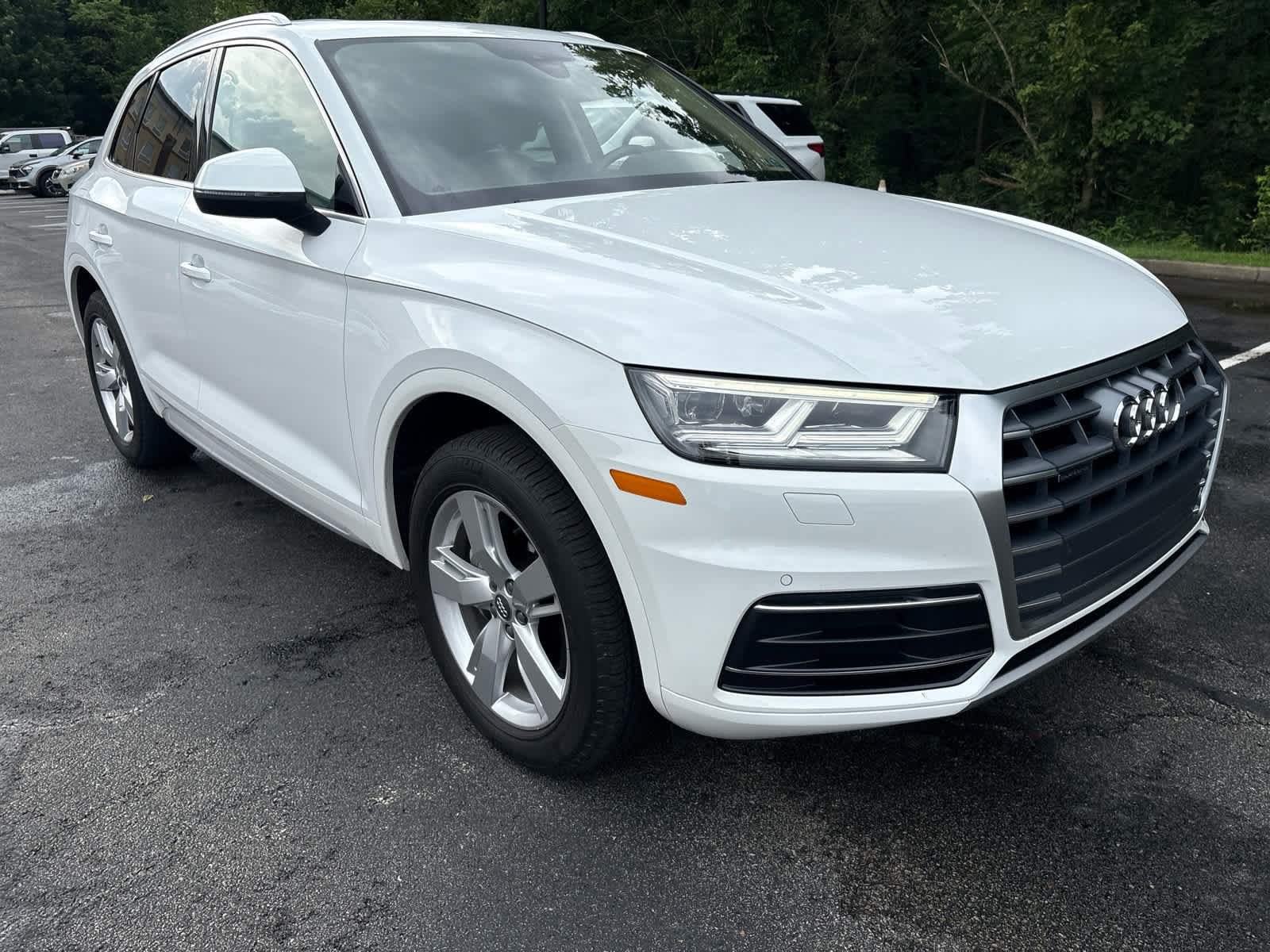 Used 2018 Audi Q5 2.0T Premium Plus w/ Premium Plus Package AWD/4WD image 3