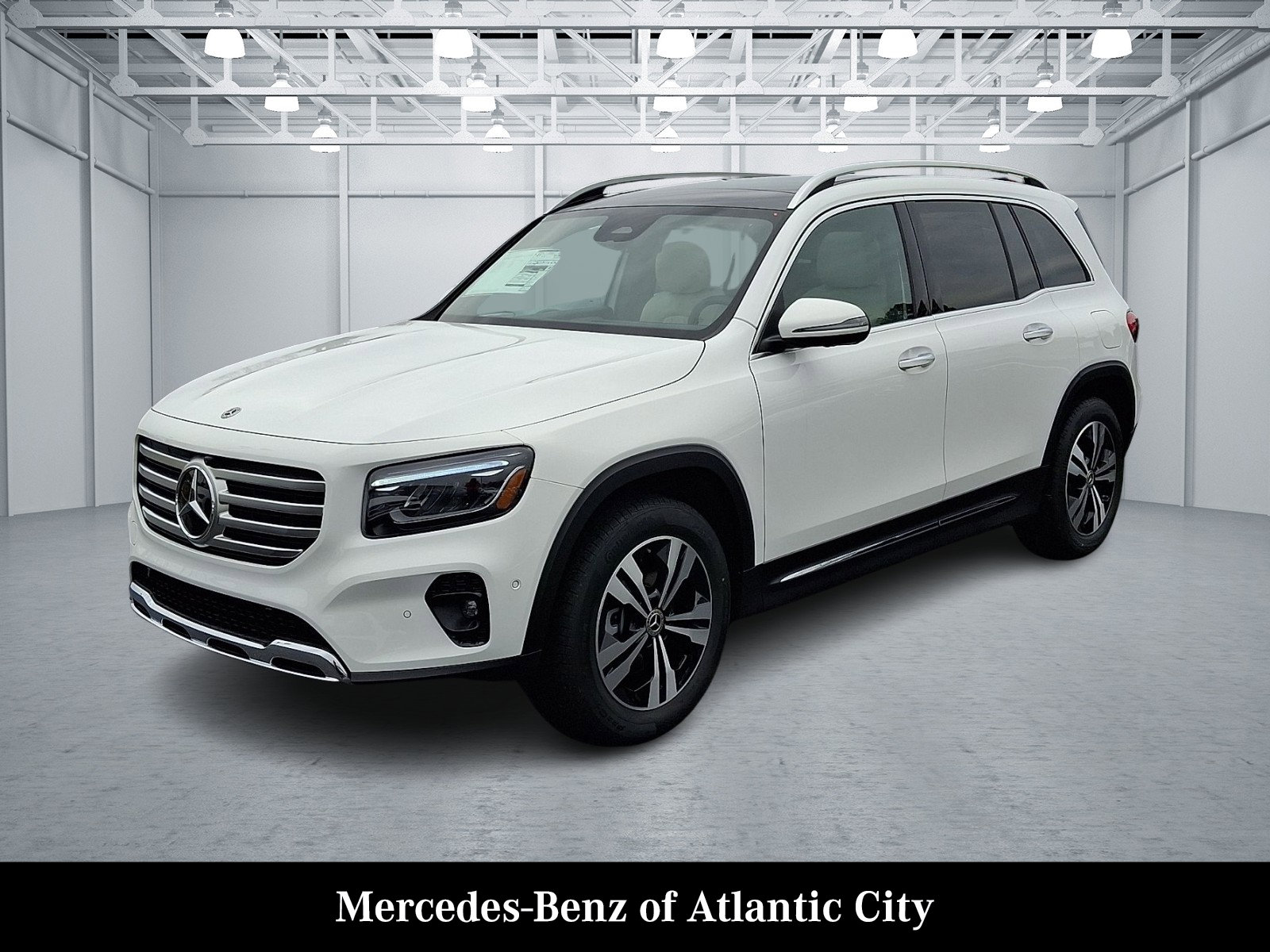 New 2026 Mercedes-Benz GLB 250 4MATIC image 2