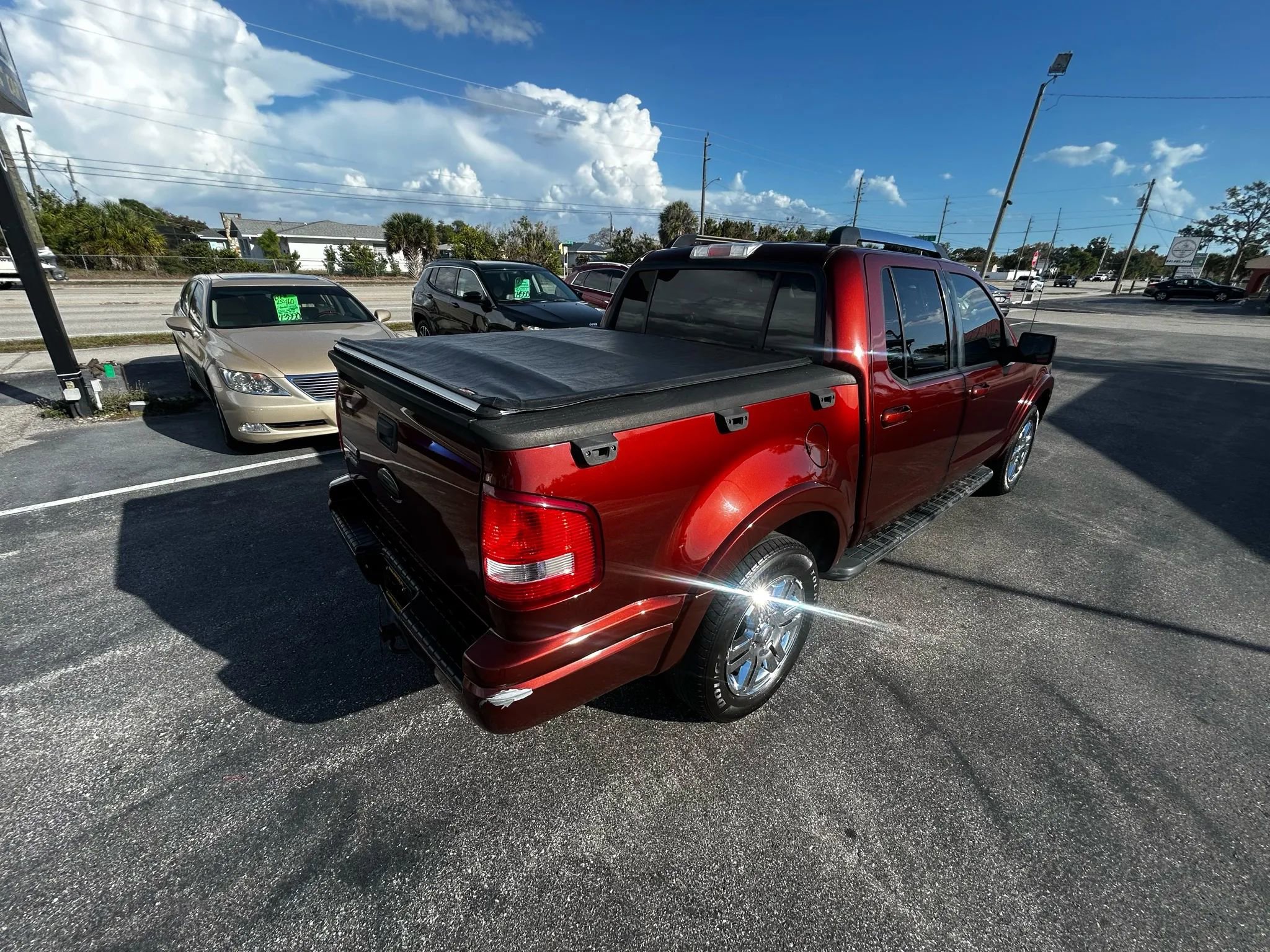 Used 2010 Ford Explorer Sport Trac Limited image 4