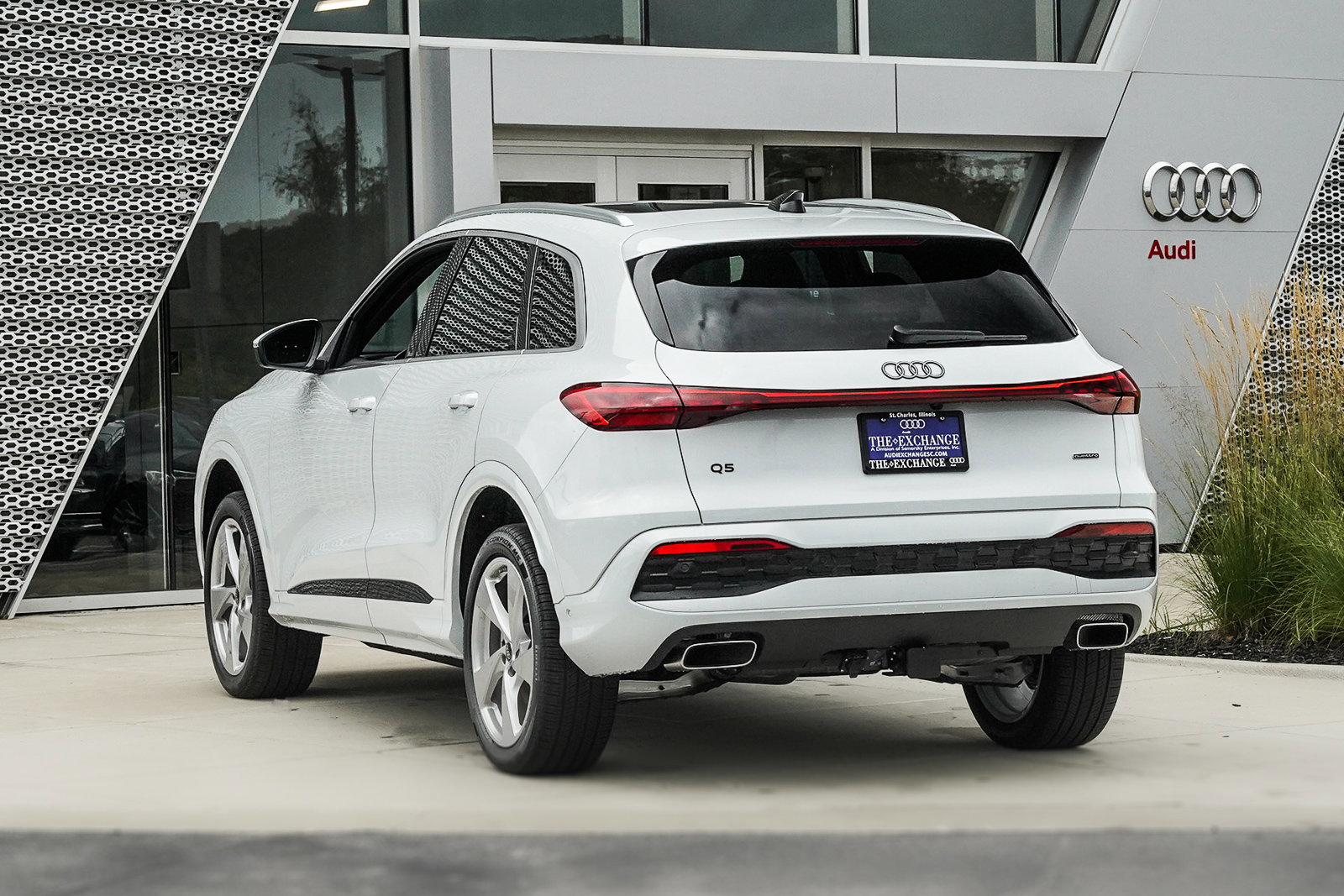 New 2025 Audi Q5 Premium Plus image 4