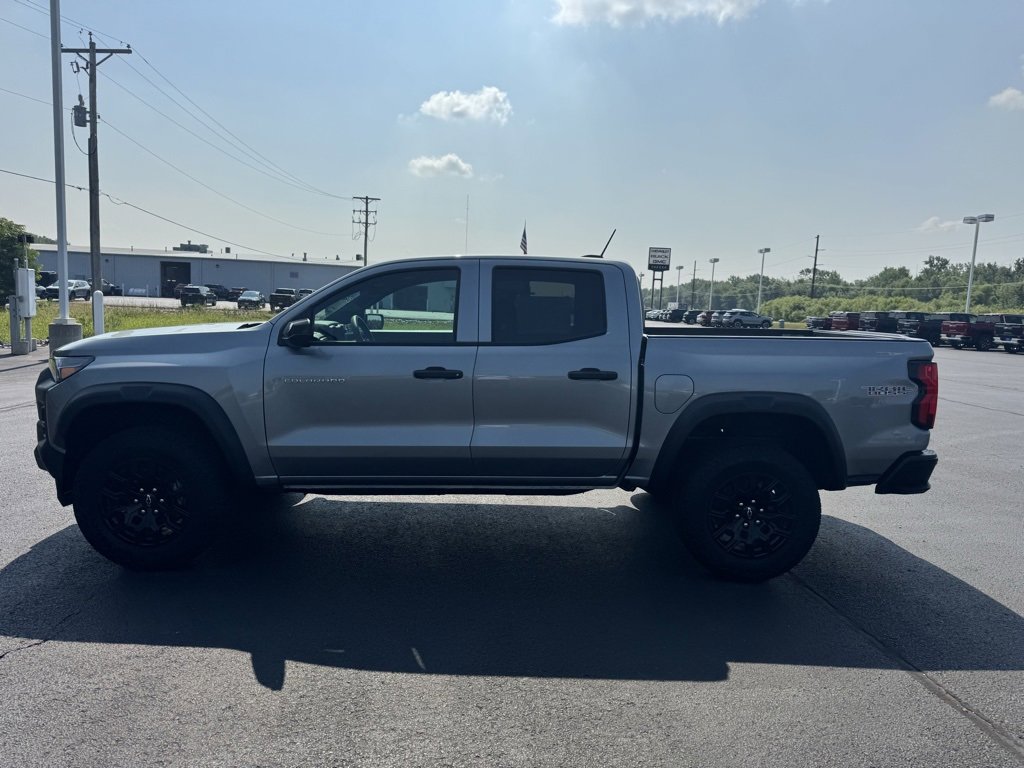 Used 2025 Chevrolet Colorado Trail Boss image 16