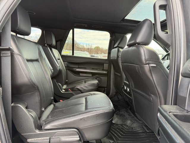 Used 2021 Ford Expedition Max XLT image 18