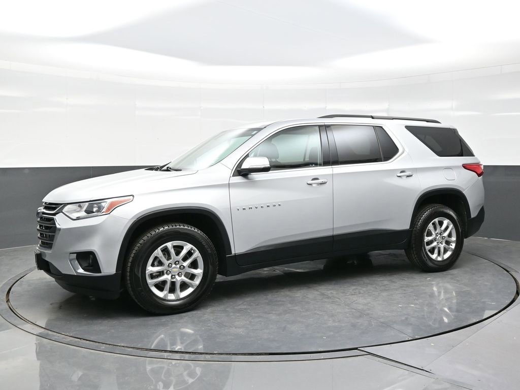Used 2021 Chevrolet Traverse LT image 3