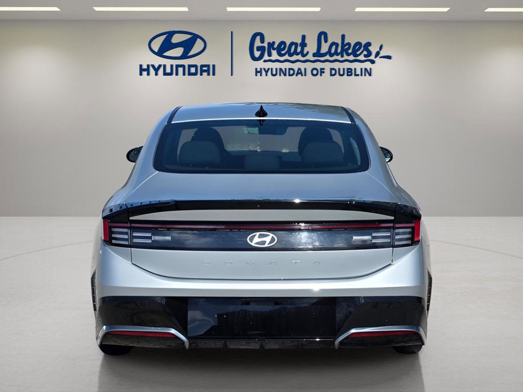 Used 2025 Hyundai Sonata SEL FWD image 4
