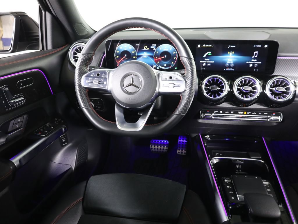Used 2023 Mercedes-Benz GLB 250 4MATIC image 46