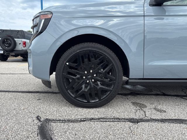 New 2027 Ford Expedition Max Platinum w/ Stealth Performance Package AWD/4WD image 12
