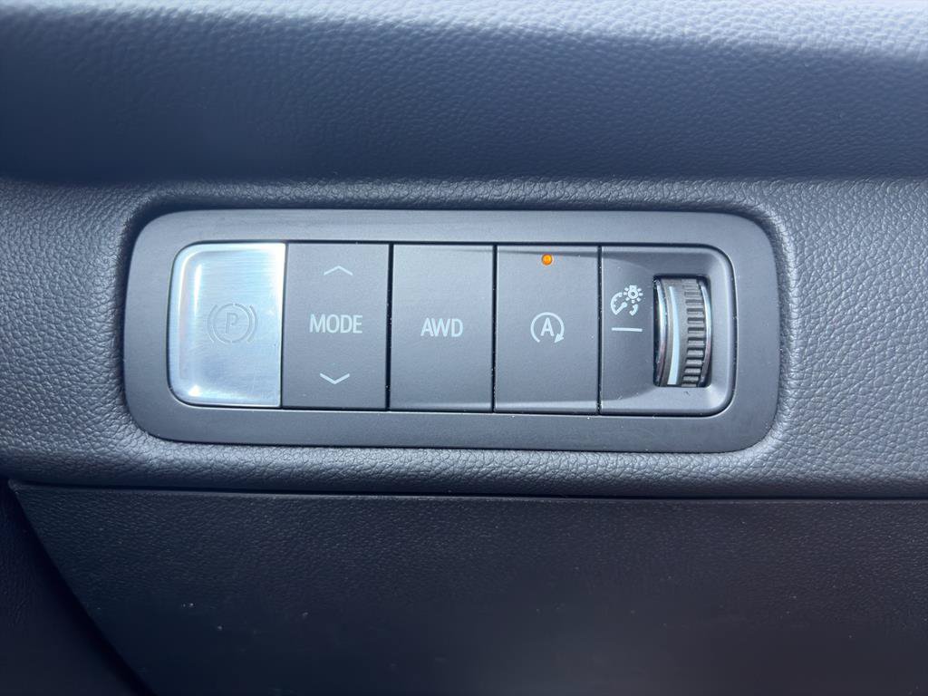 Certified 2026 Chevrolet Traverse LT AWD/4WD image 18