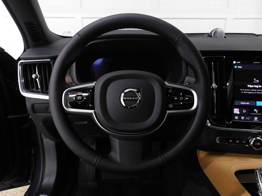 Used 2026 Volvo V90 B6 Cross Country Ultra image 43