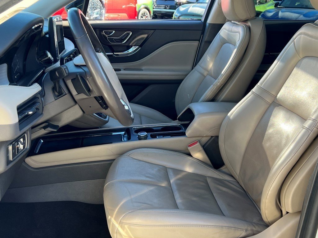 Used 2022 Lincoln Corsair AWD w/ Premium Package image 19