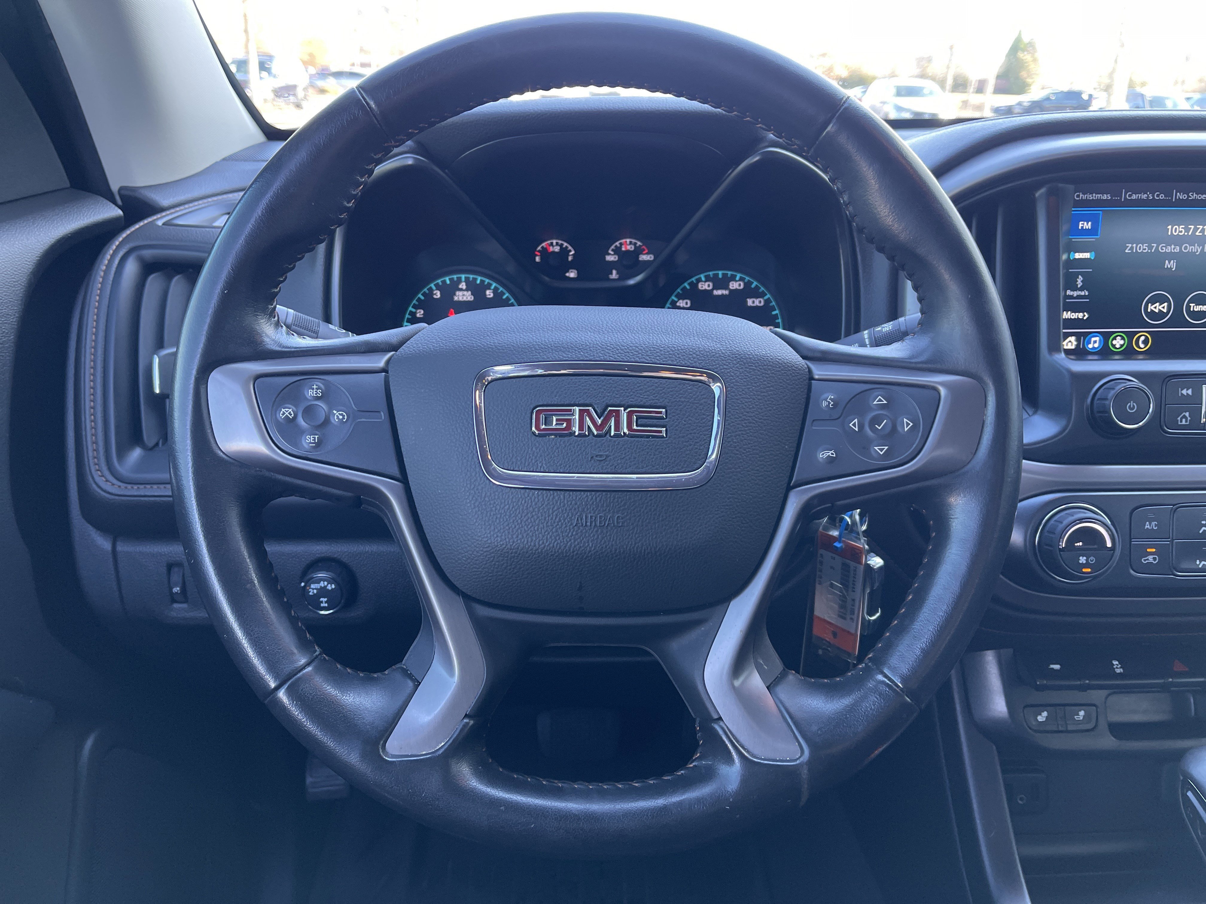 Used 2022 GMC Canyon AT4 image 17