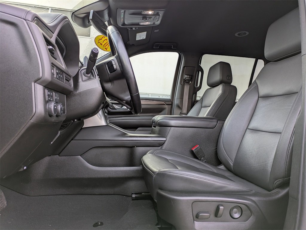 Used 2023 Chevrolet Tahoe LT image 2