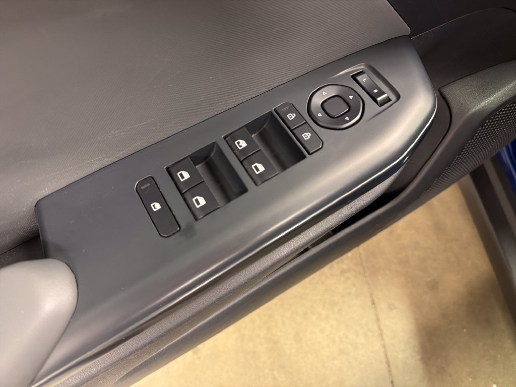Used 2025 Kia K4 FWD image 20