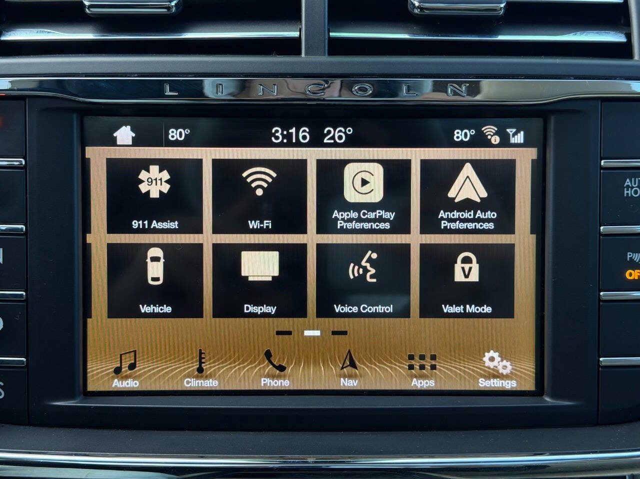 Used 2017 Lincoln Continental Reserve w/ Climate Package image 30