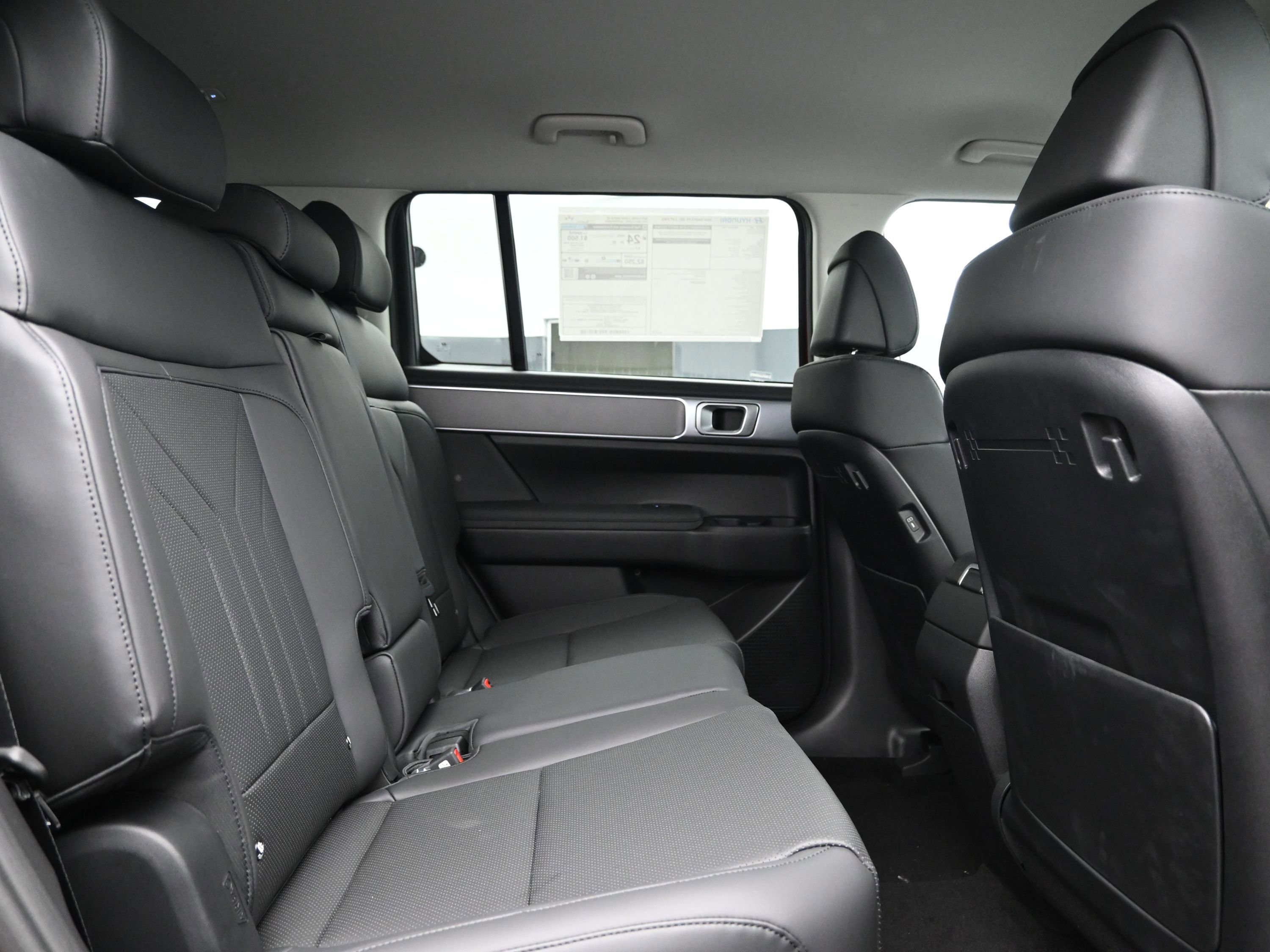 Used 2024 Hyundai Santa Fe SEL FWD image 13