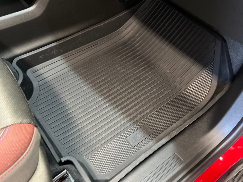 Used 2026 Chevrolet Equinox RS w/ LPO, Floor Liner Package AWD/4WD image 40