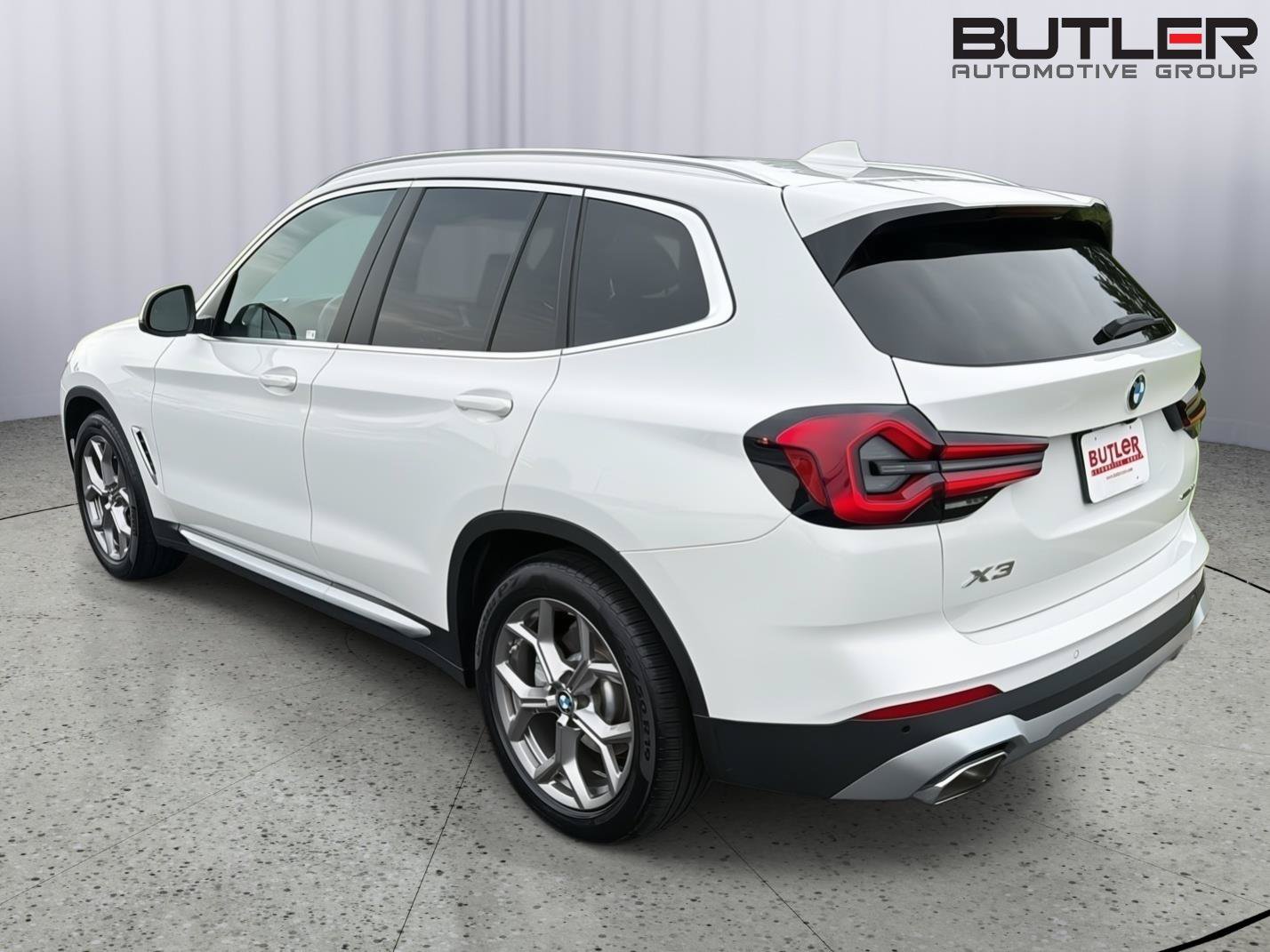 Used 2023 BMW X3 sDrive30i w/ Convenience Package RWD image 4
