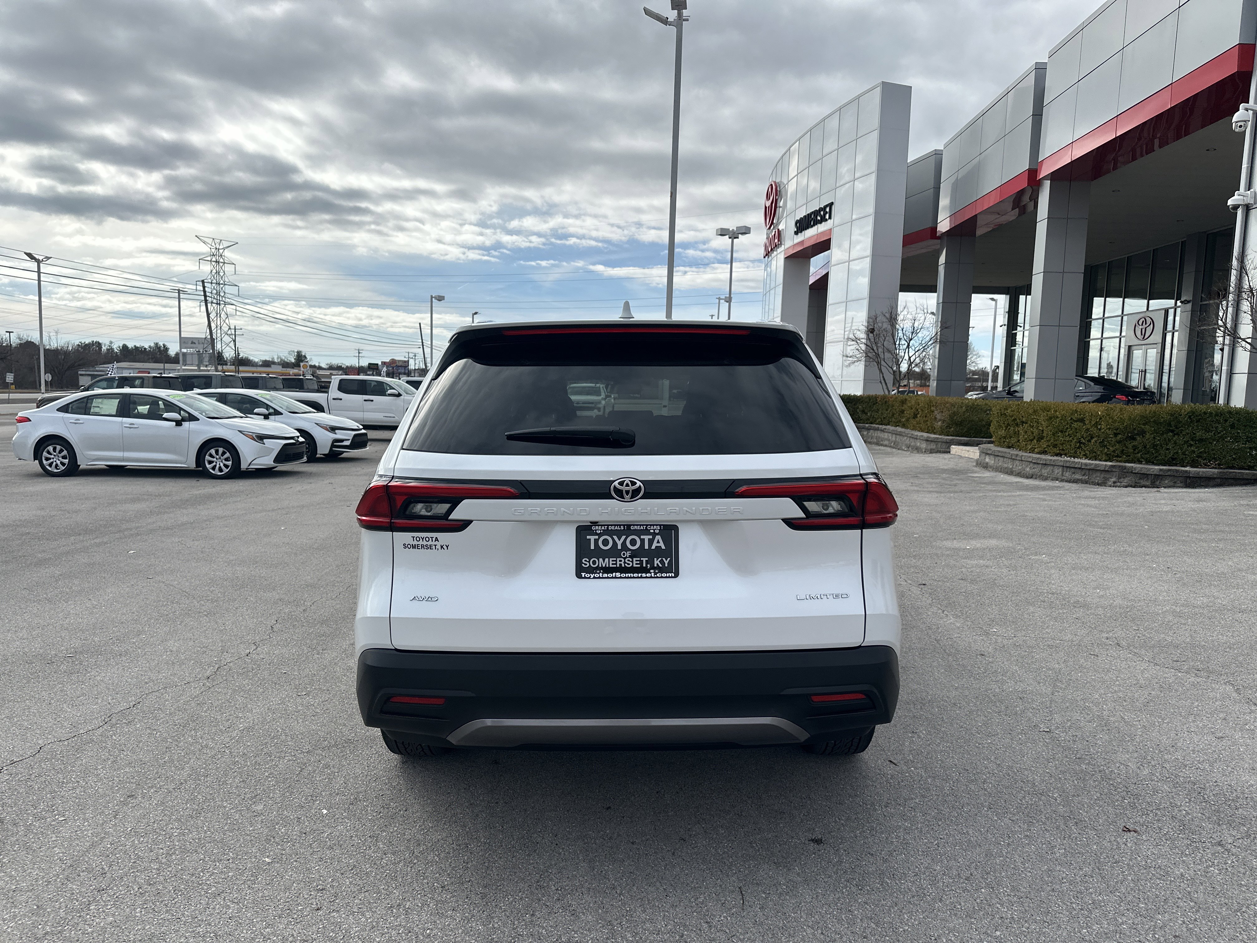 Certified 2024 Toyota Grand Highlander AWD image 7