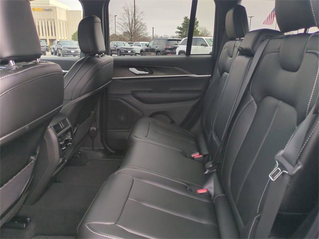 New 2025 Jeep Grand Cherokee Limited image 14