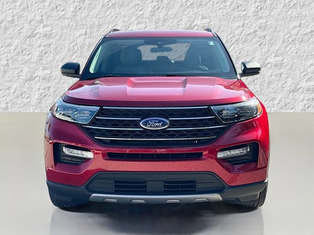 Used 2024 Ford Explorer XLT w/ Equipment Group 202A image 8