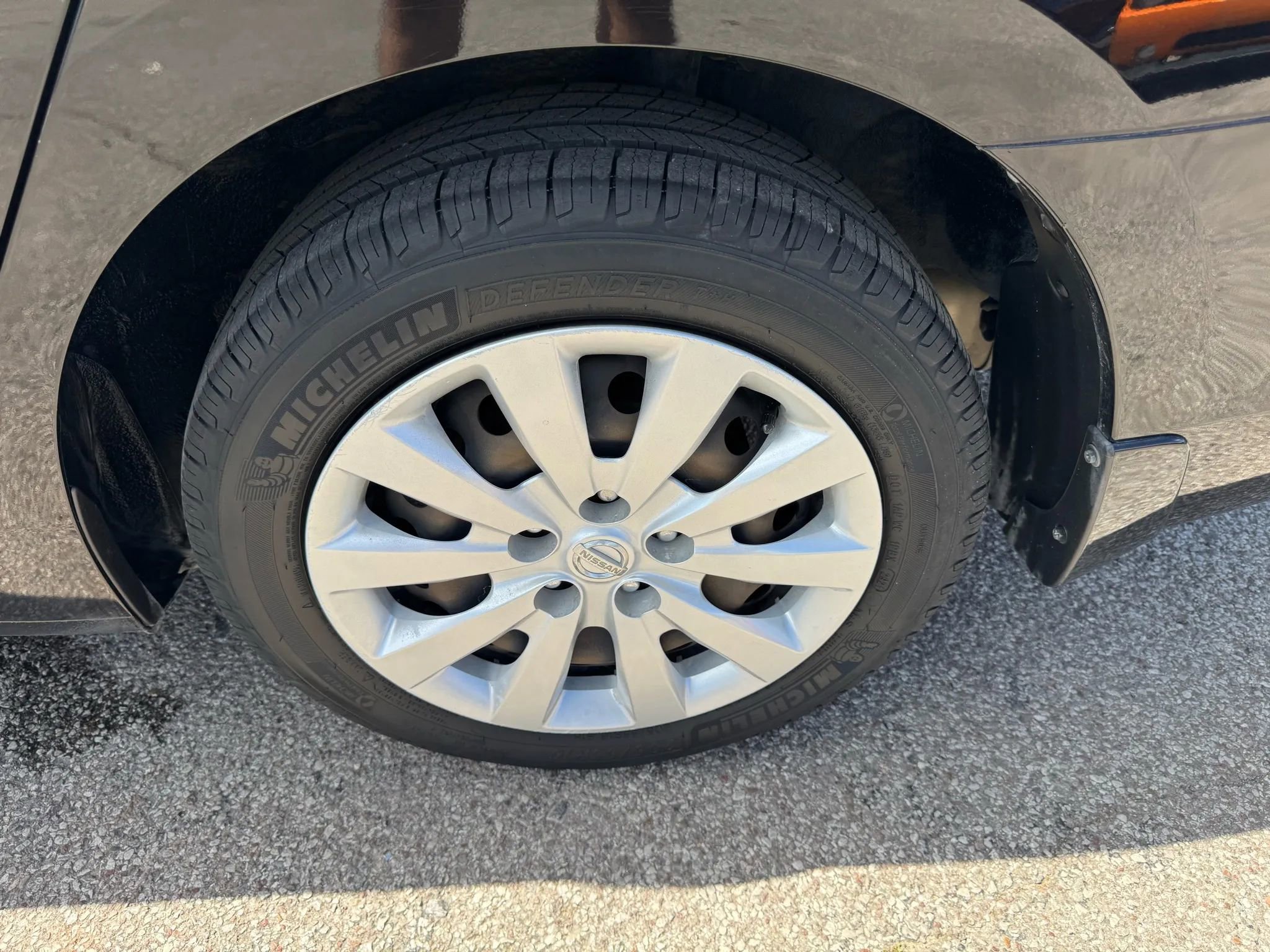 Used 2017 Nissan Sentra S image 24