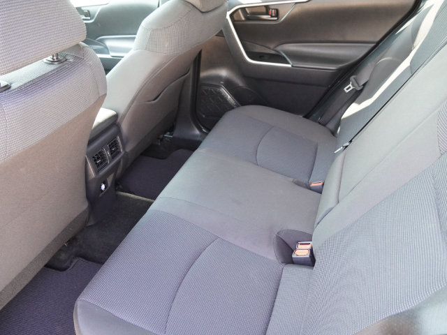 Used 2025 Toyota RAV4 LE AWD/4WD image 13