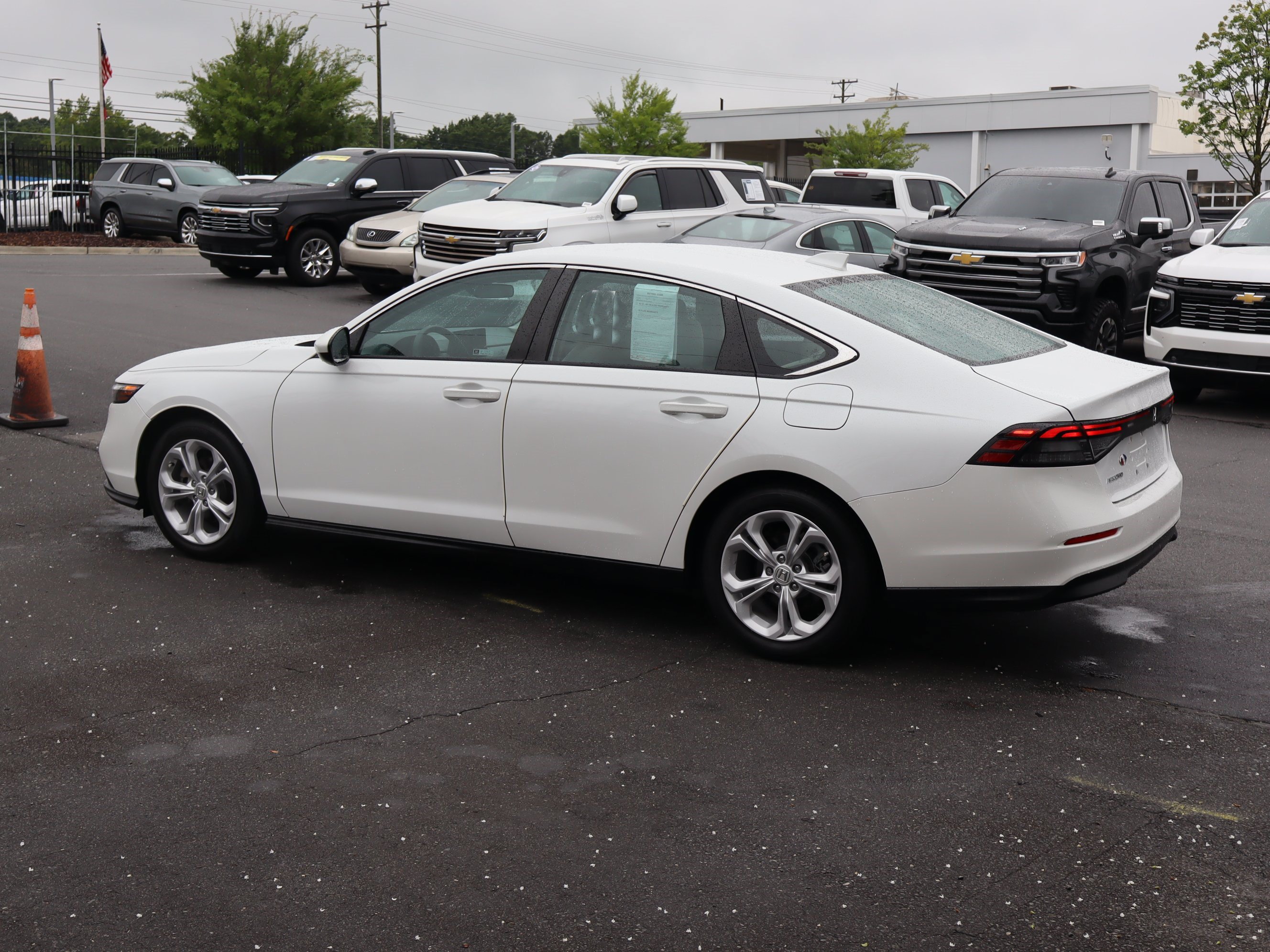 Used 2023 Honda Accord LX image 8
