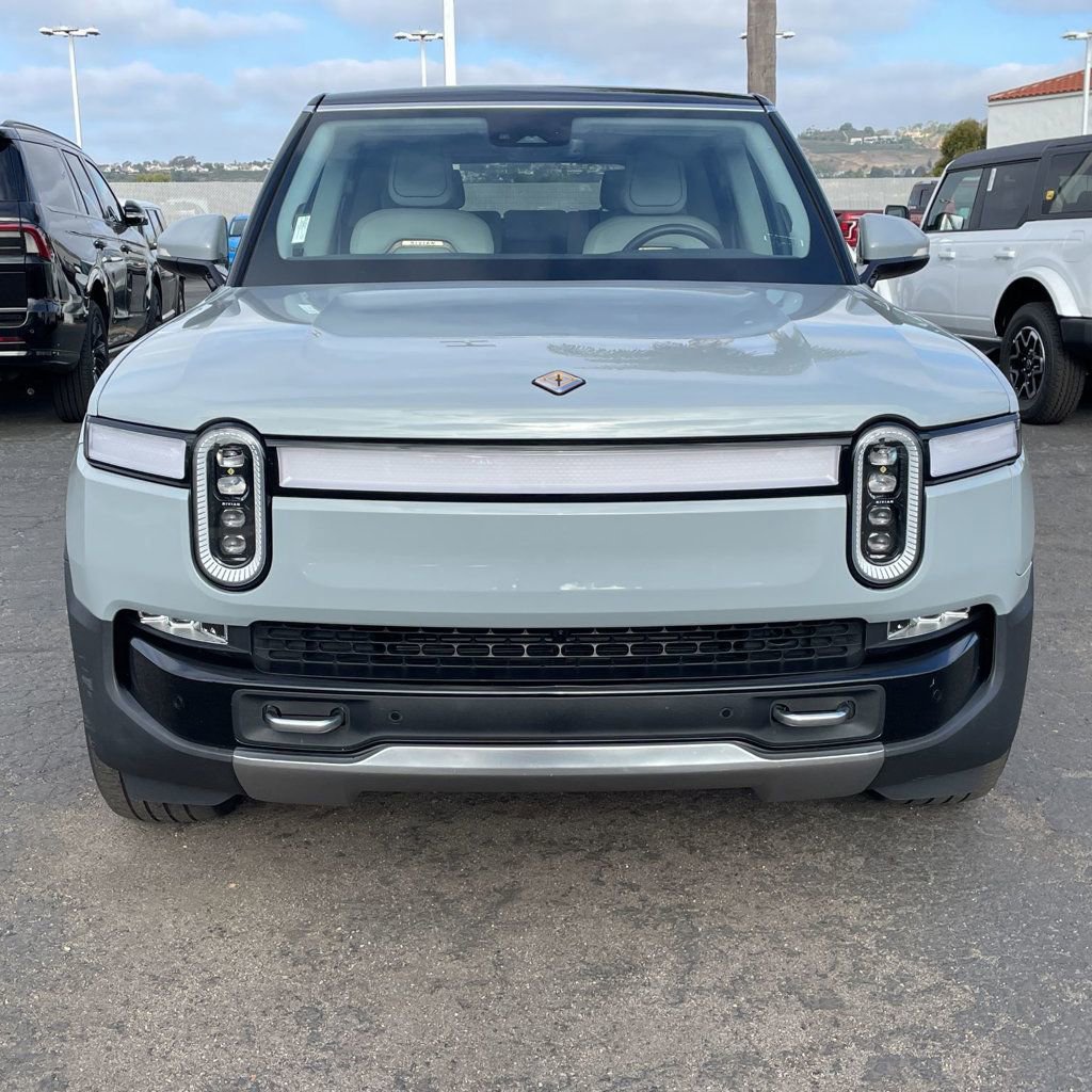 Used 2023 Rivian R1S Adventure image 4