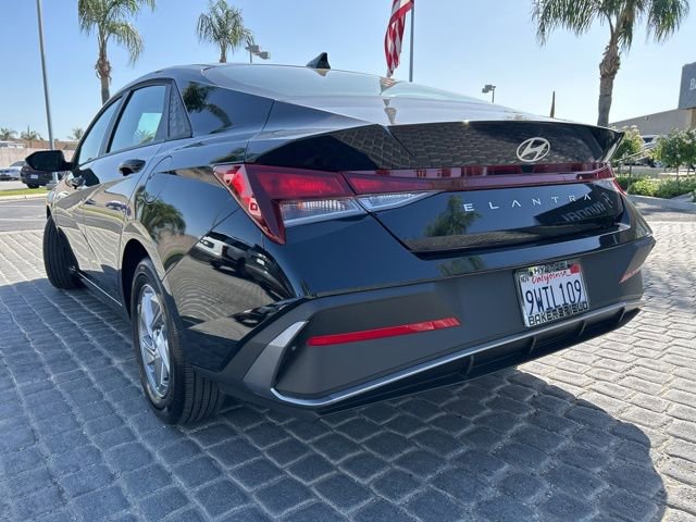 Certified 2026 Hyundai Elantra SE image 3