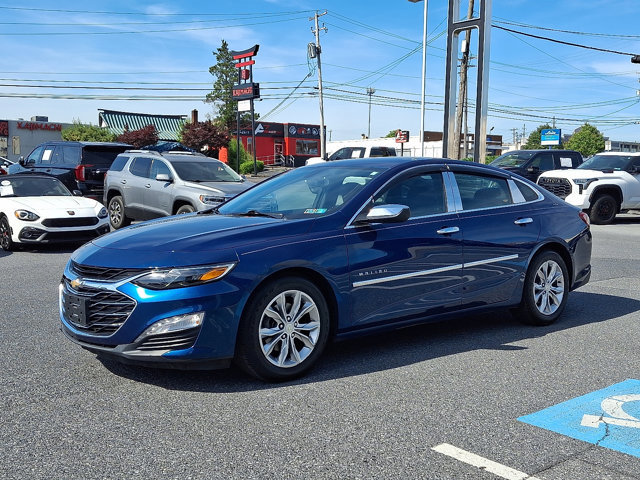 Used 2019 Chevrolet Malibu LT FWD image 3