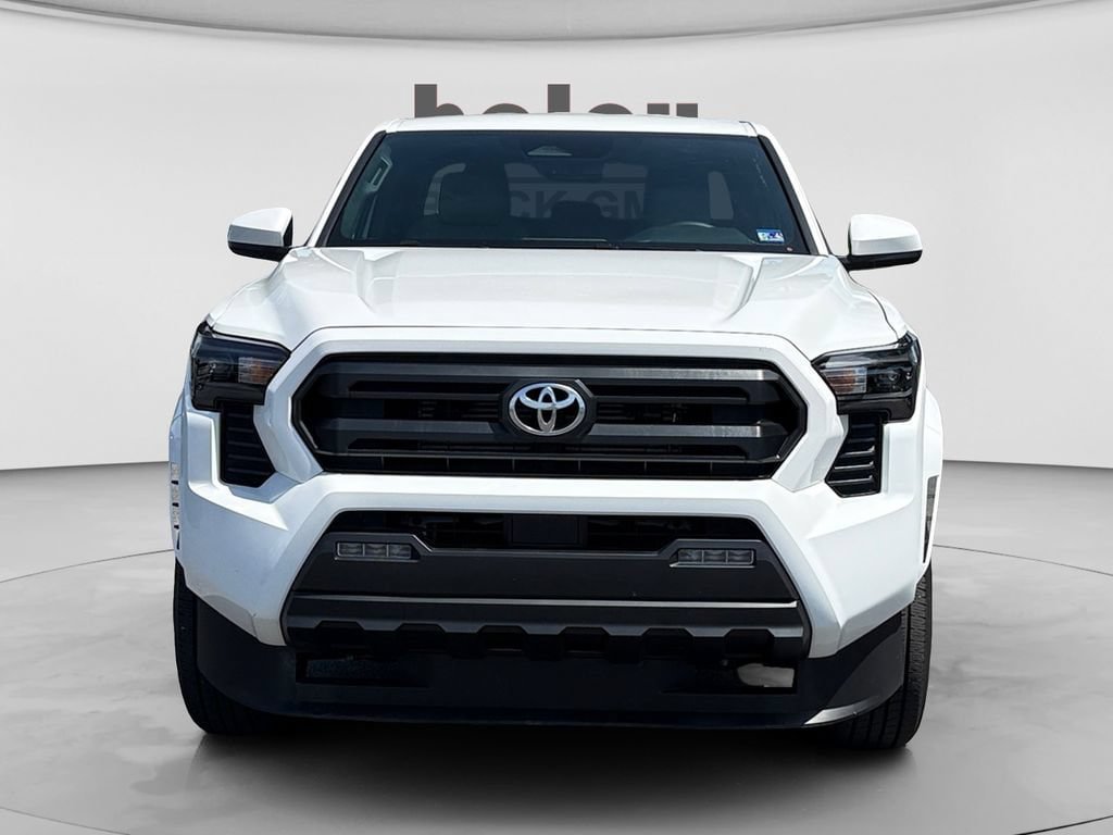 Used 2025 Toyota Tacoma SR RWD image 2