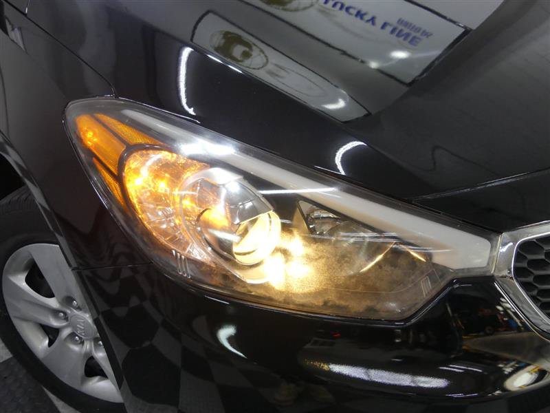 Used 2017 Kia Forte LX FWD image 13