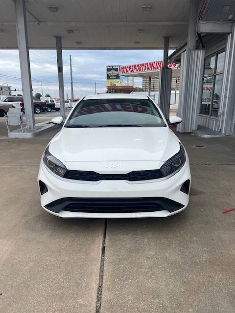 Used 2022 Kia Forte Sedan image 2