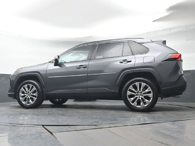 Certified 2023 Toyota RAV4 XLE Premium AWD/4WD image 37