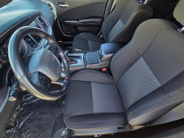 Used 2022 Dodge Charger R/T w/ Blacktop Package image 14