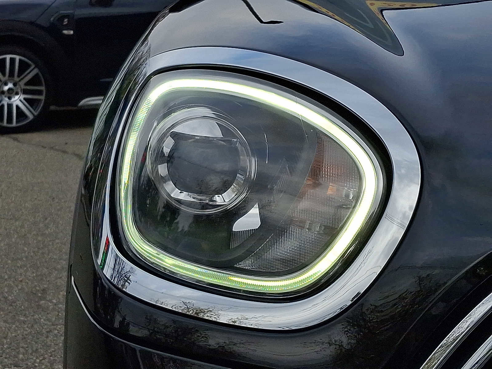 Used 2020 MINI Cooper Countryman S w/ Storage Package image 9